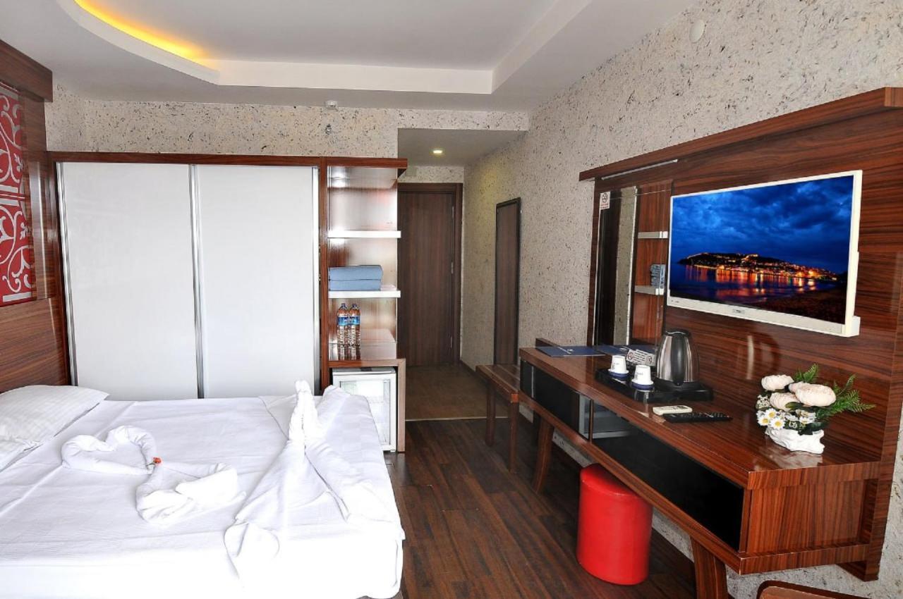 Uk Blue Coast Hotel (Adults Only) Аланя Екстериор снимка